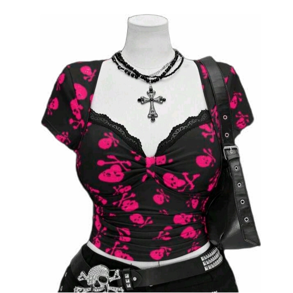 🌸SHEIN Black and Pink Skull Print Women's Top